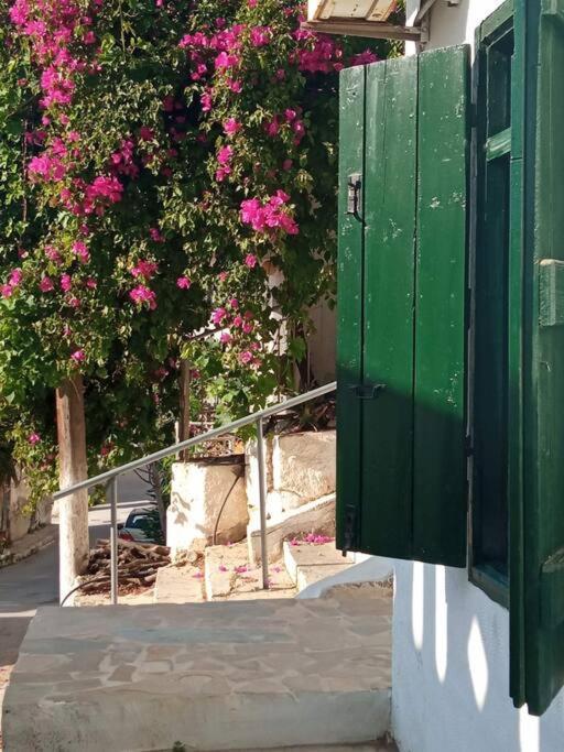 Estia Κατάλυμα Στο Μύρτος Exterior foto